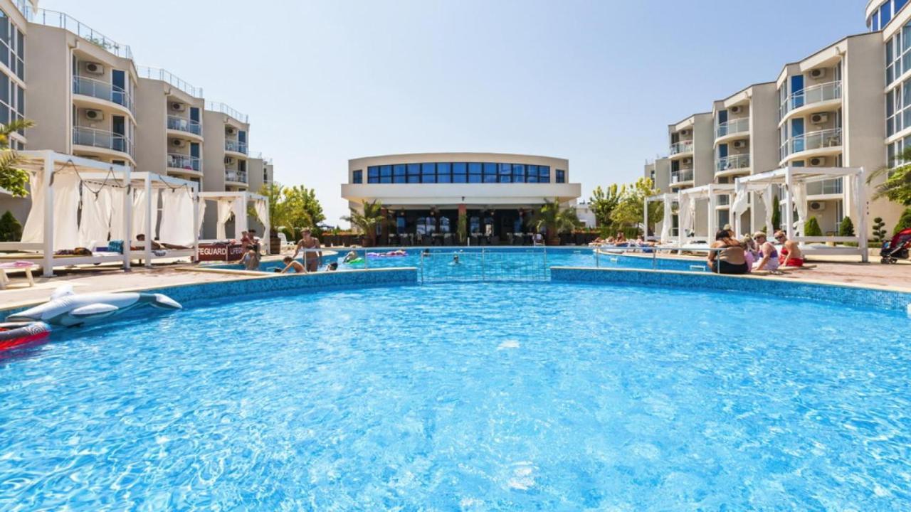 Design Studio In Atlantis Resort&Spa, Burgas Airport Luaran gambar
